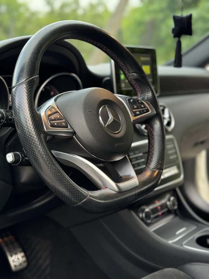 Mercedes-Benz A200, hečbekas