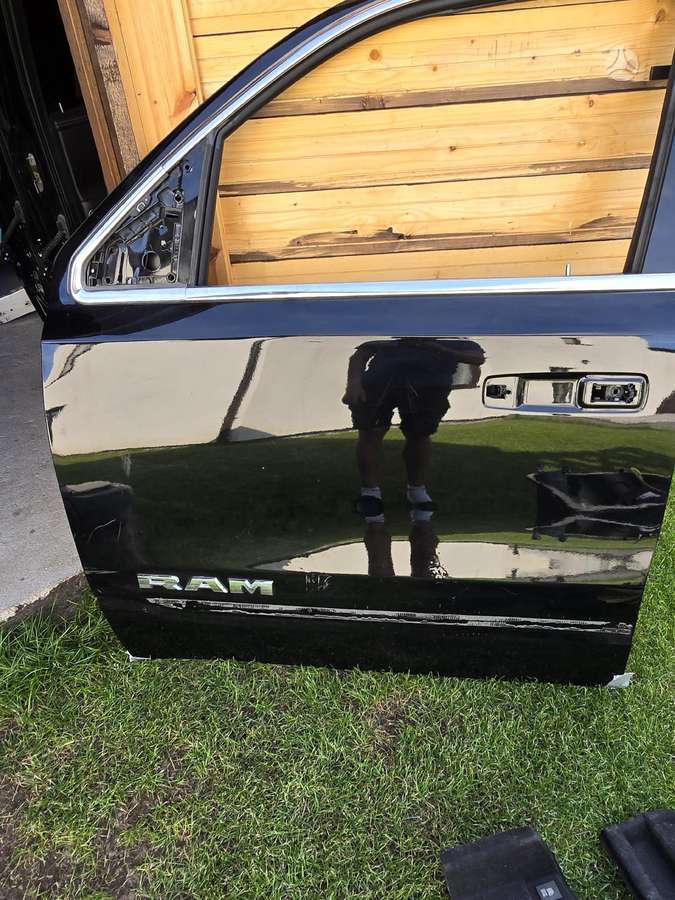 Dodge Ram šasijas detaļas