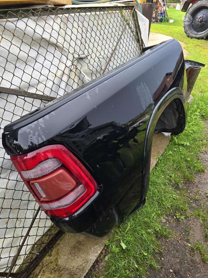 Dodge Ram šasijas detaļas