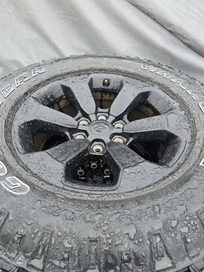 Dodge Ram važiuoklės, transmisijos dalys