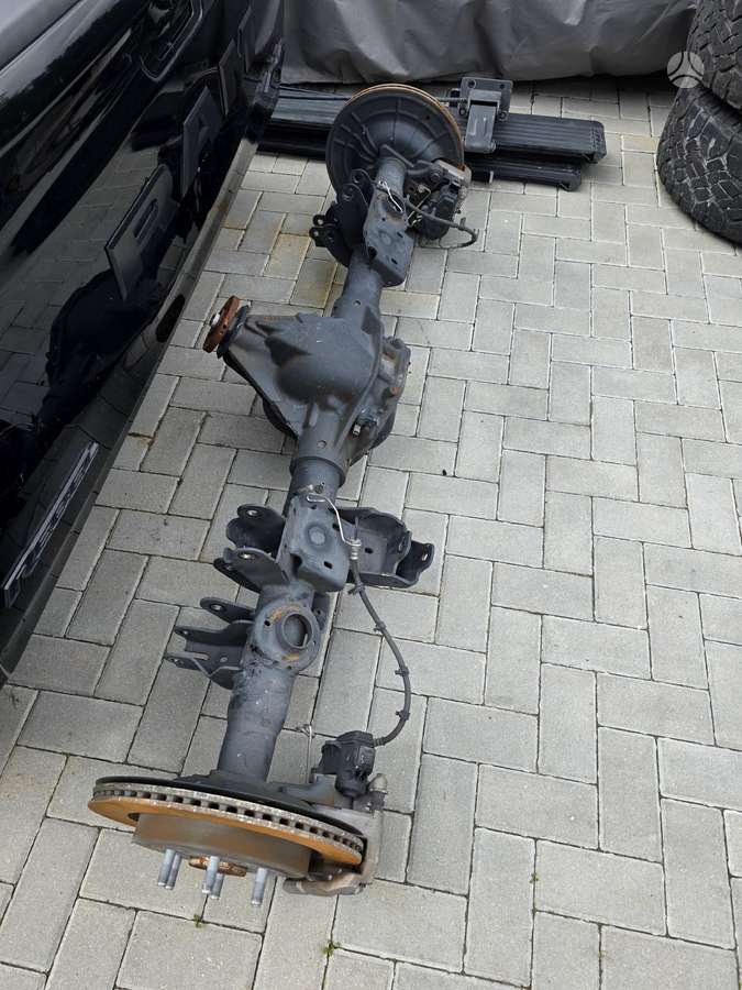 Dodge Ram šasijas detaļas