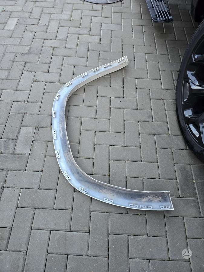 Dodge Ram šasijas detaļas