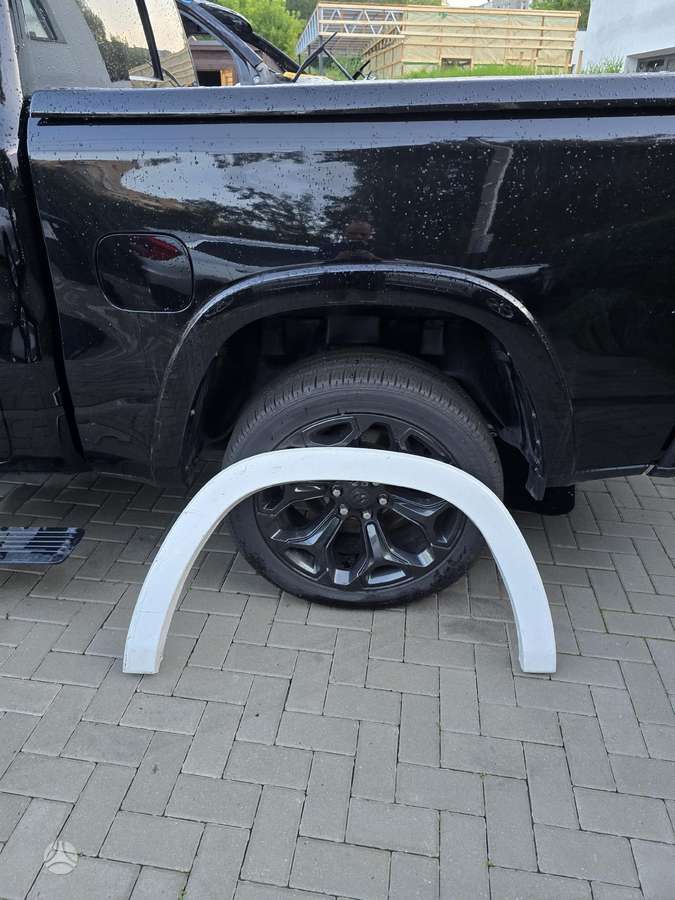 Dodge Ram šasijas detaļas