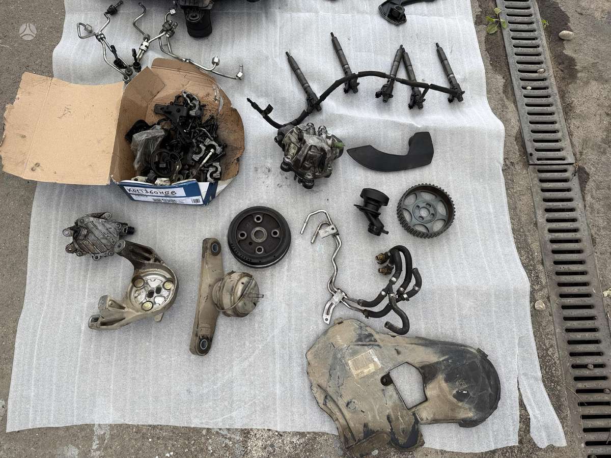 Volvo V40, D5204T6, детали двигателя