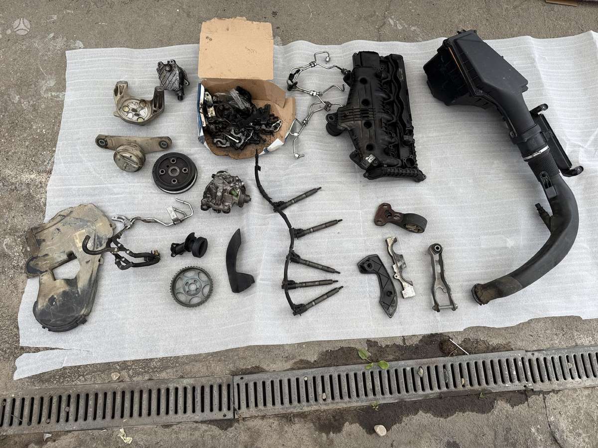 Volvo V40, D5204T6, детали двигателя
