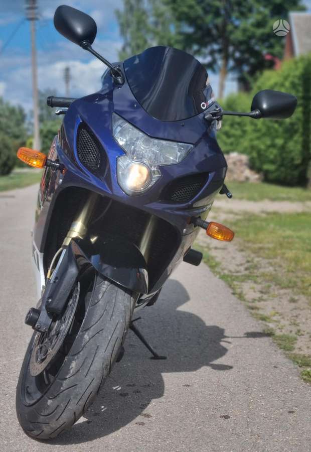 Suzuki GSX-R 750cc, superbikes