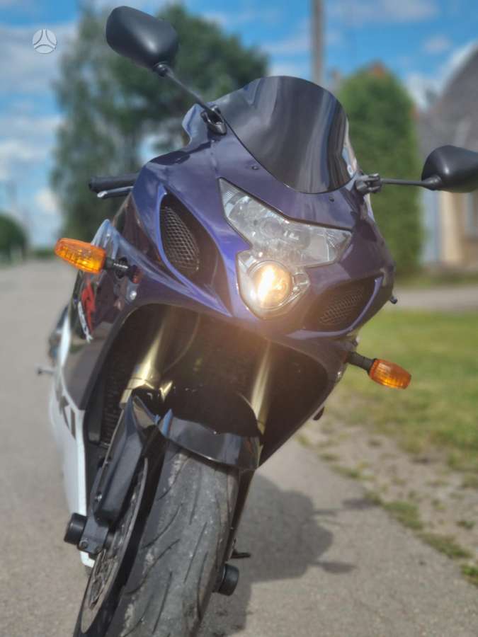 Suzuki GSX-R 750cc, superbikes