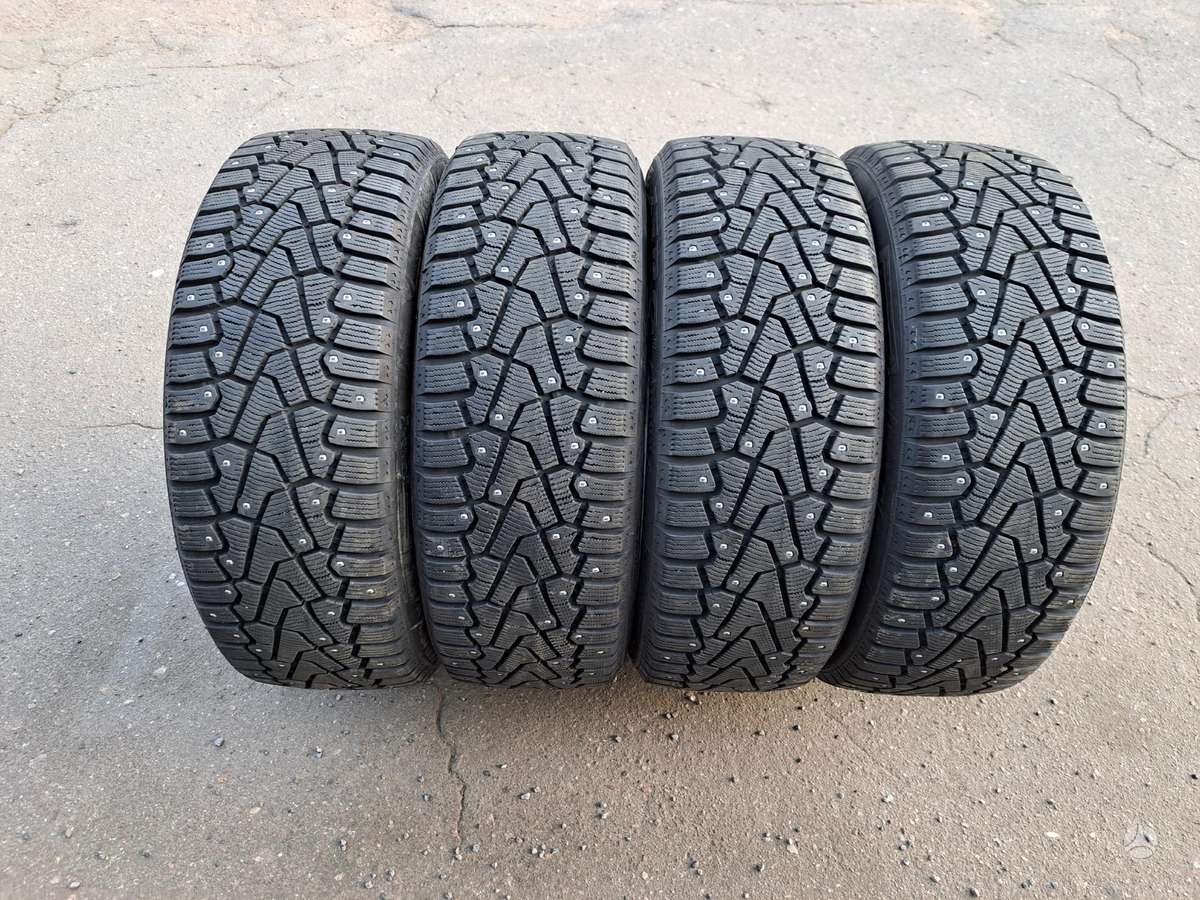 Pirelli Ice-Zero, winter 215/55 R18