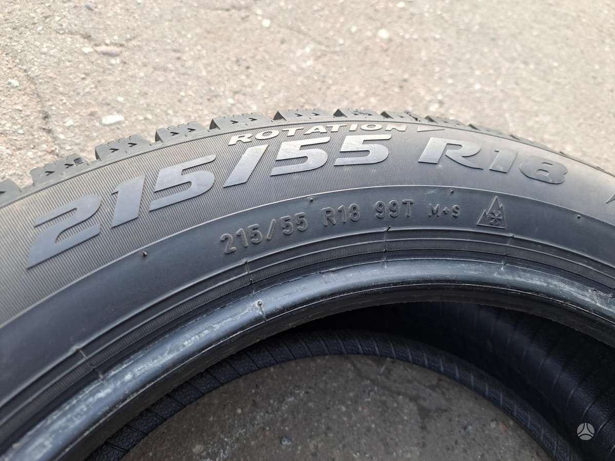 Pirelli Ice-Zero, winter 215/55 R18