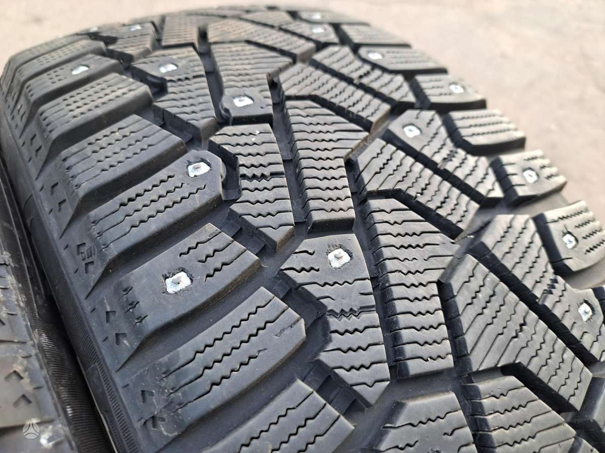 Pirelli Ice-Zero, winter 215/55 R18