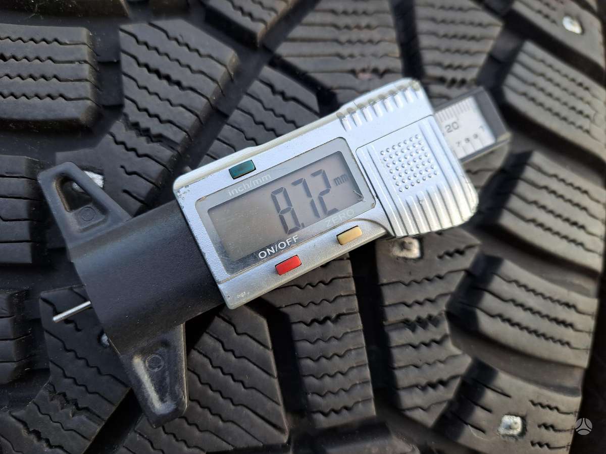 Pirelli Ice-Zero, winter 215/55 R18