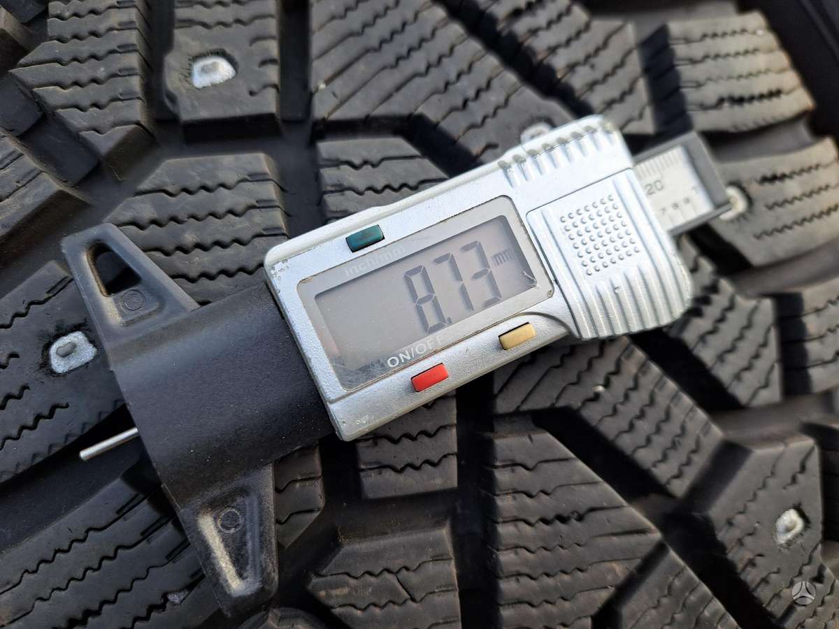 Pirelli Ice-Zero, winter 215/55 R18