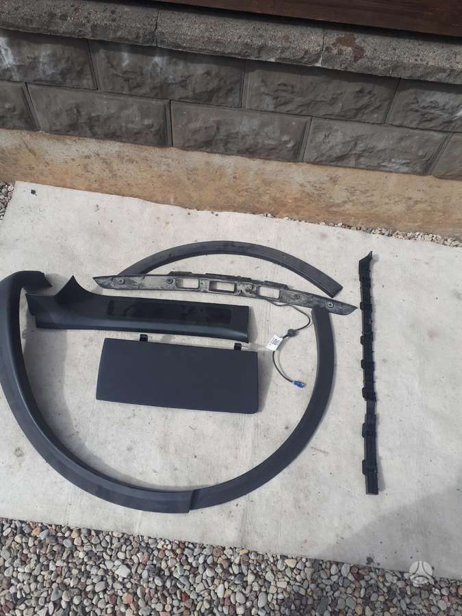 Tesla Model X детали кузова