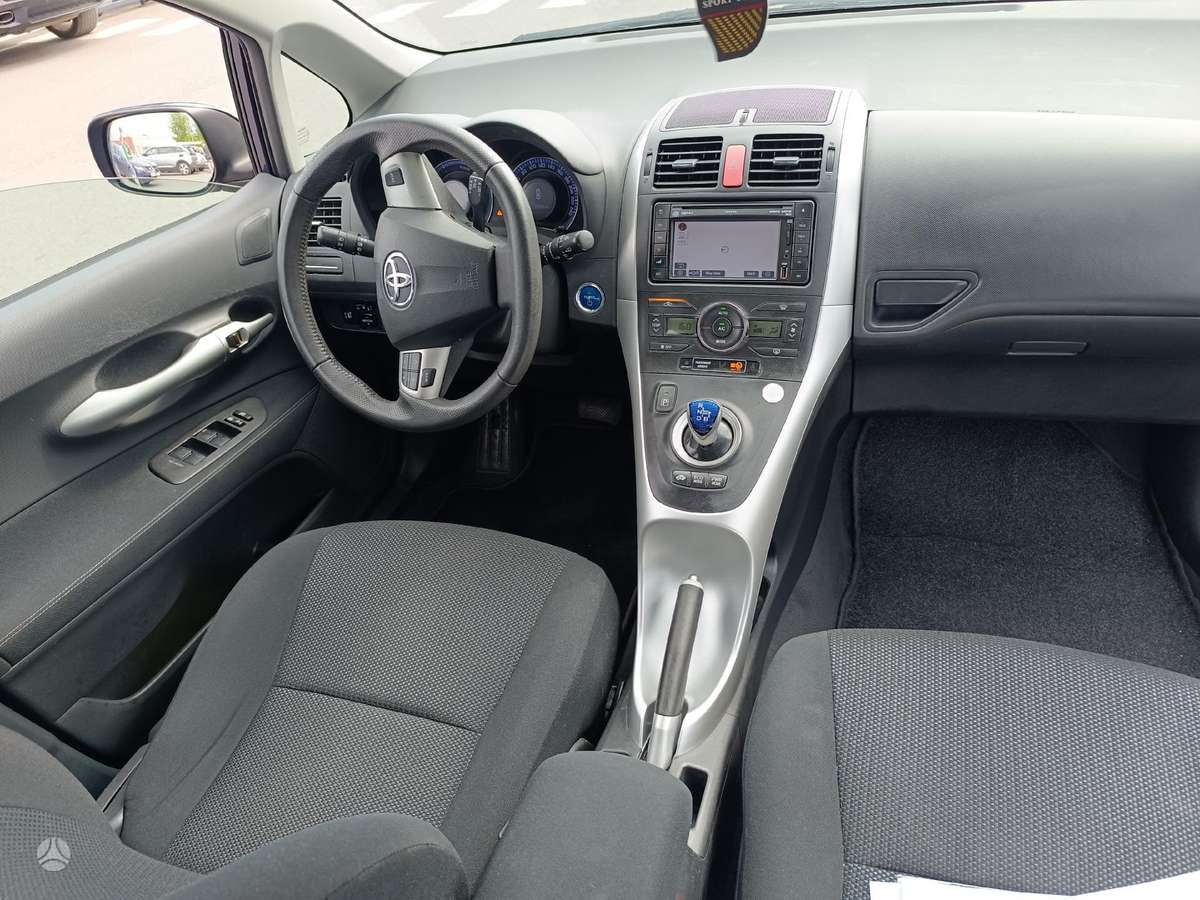 Toyota Auris - 3