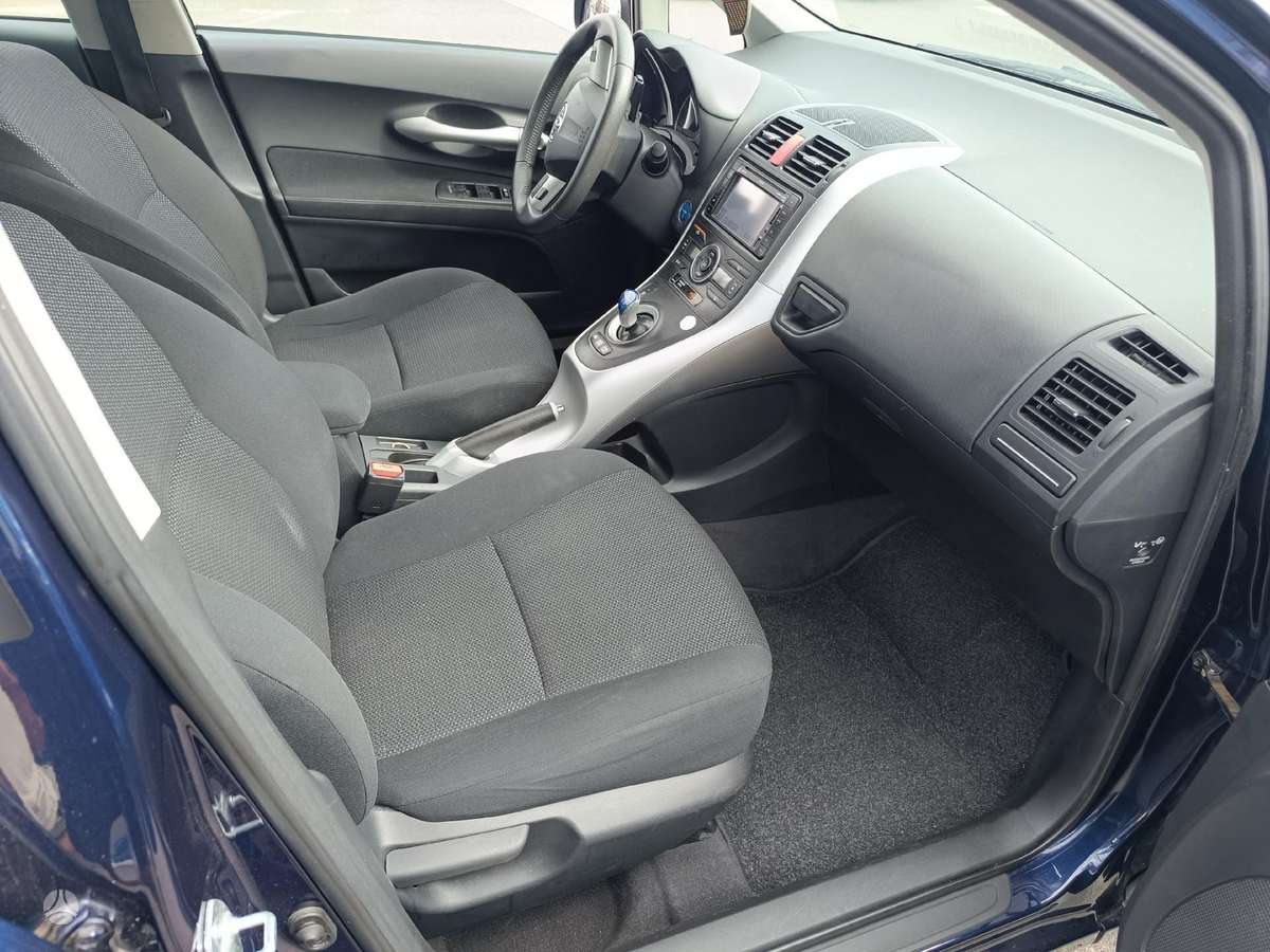 Toyota Auris, 1.8 l., hatchback