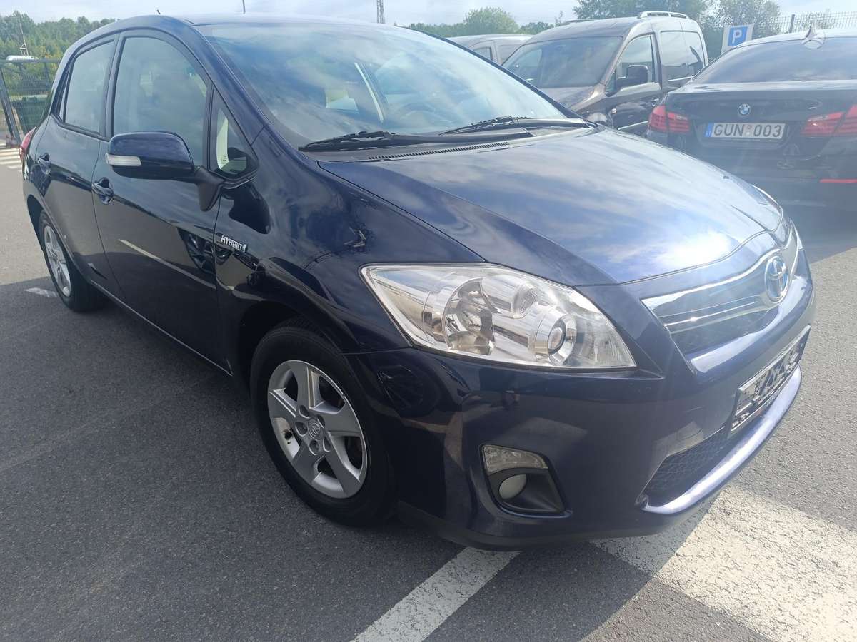 Toyota Auris - 11
