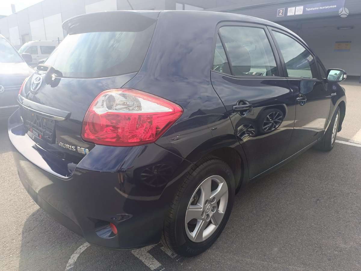 Toyota Auris, 1.8 l., hatchback