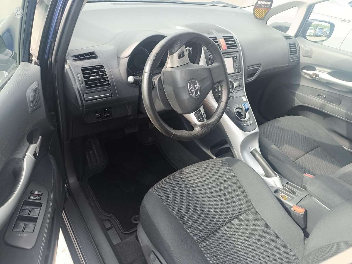 Toyota Auris, 1.8 l., hatchback