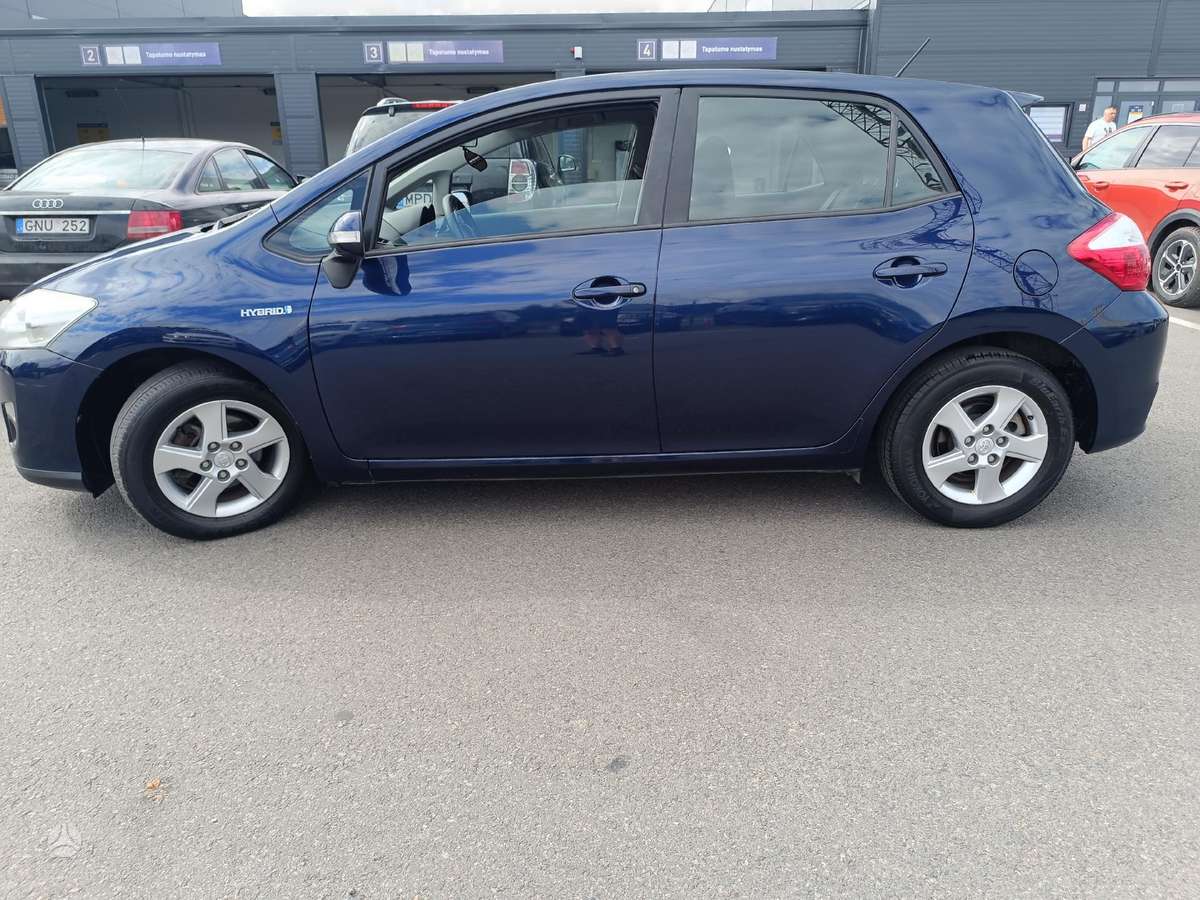 Toyota Auris, 1.8 l., hatchback