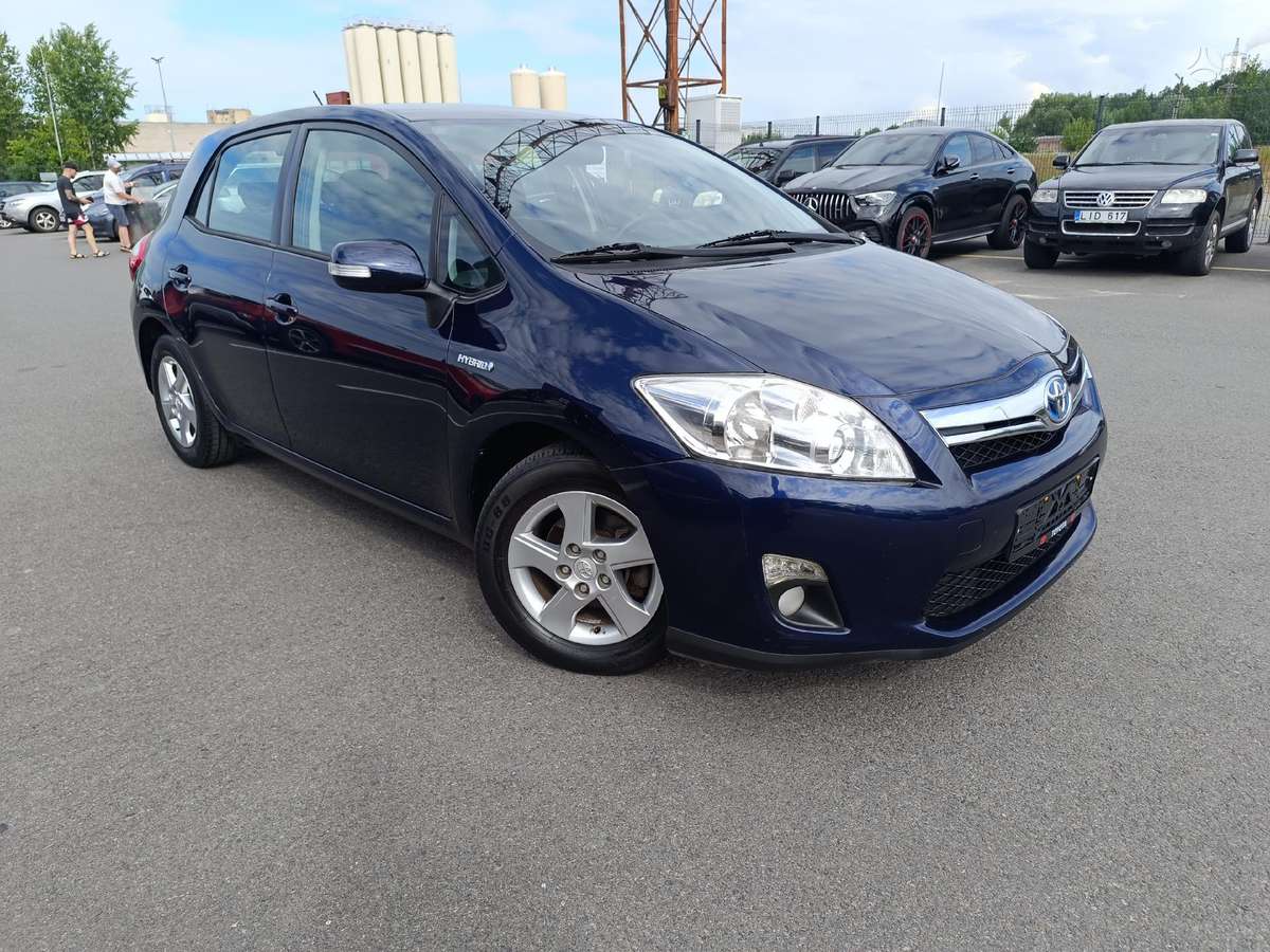 Toyota Auris, 1.8 l., hatchback