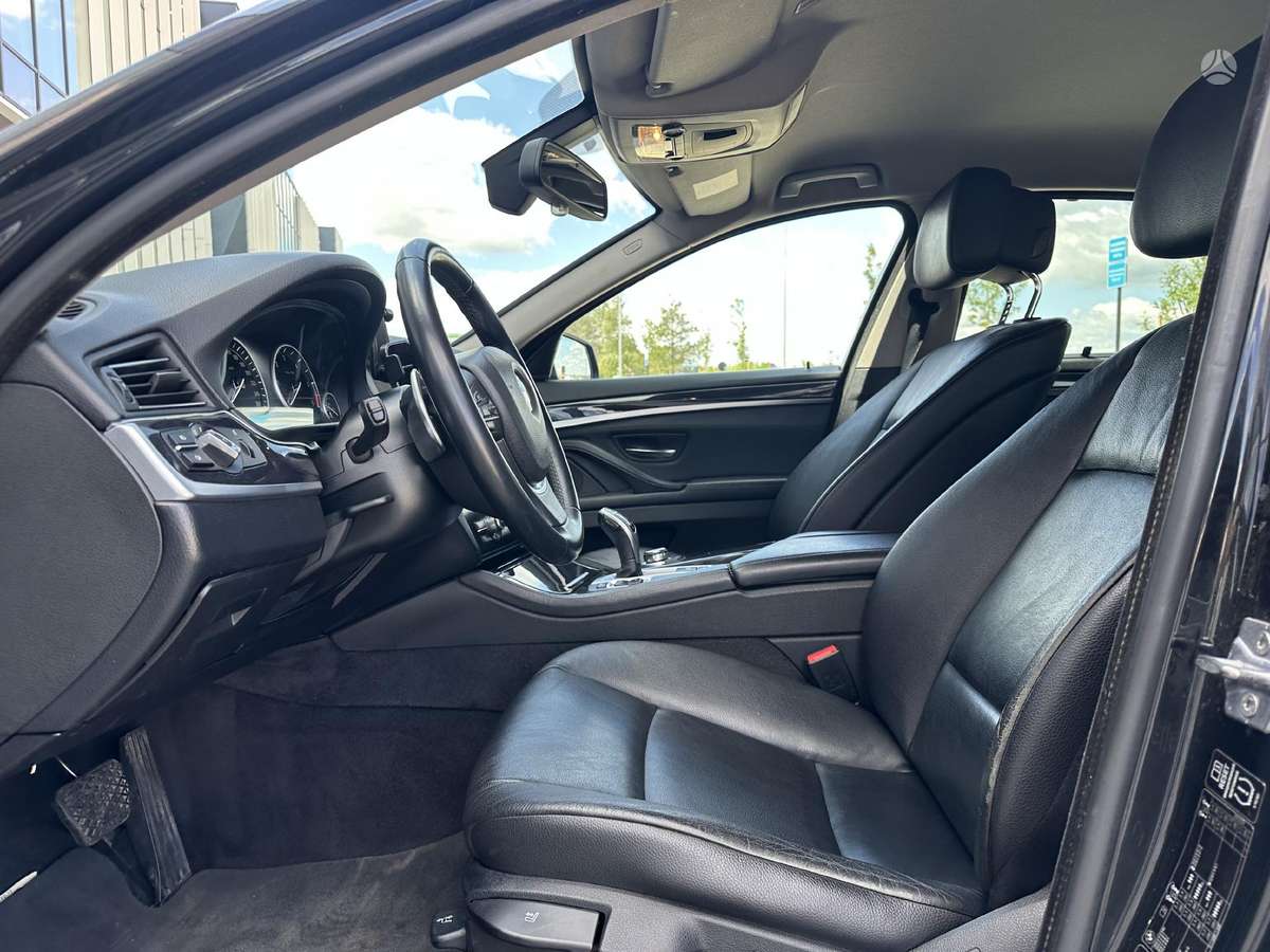BMW 520, 2.0 l., Седан