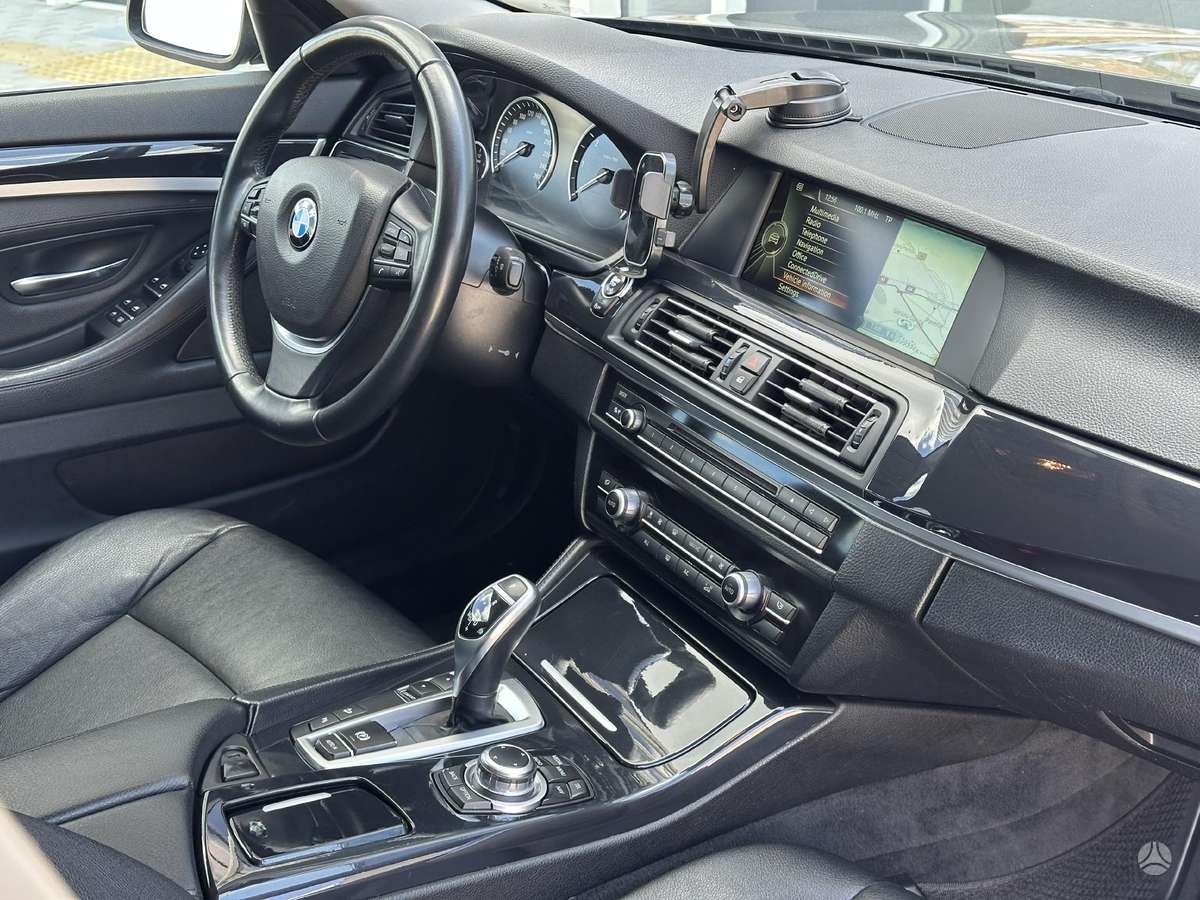 BMW 520, 2.0 l., Седан