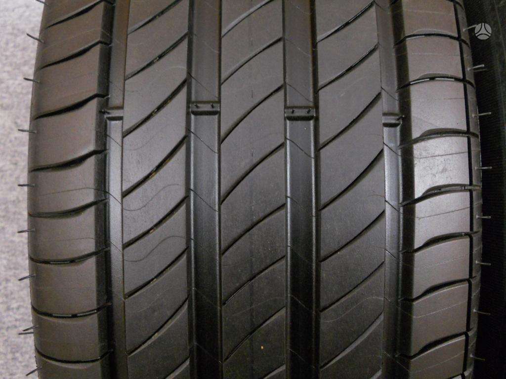 Michelin 2025m 98% E.Primacy, летние 235/45 R20