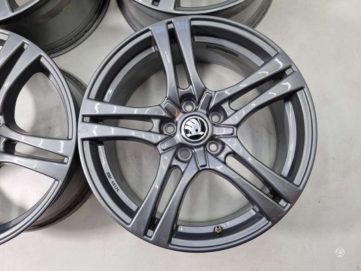 Skoda Octavia, Superb, light alloy, R18