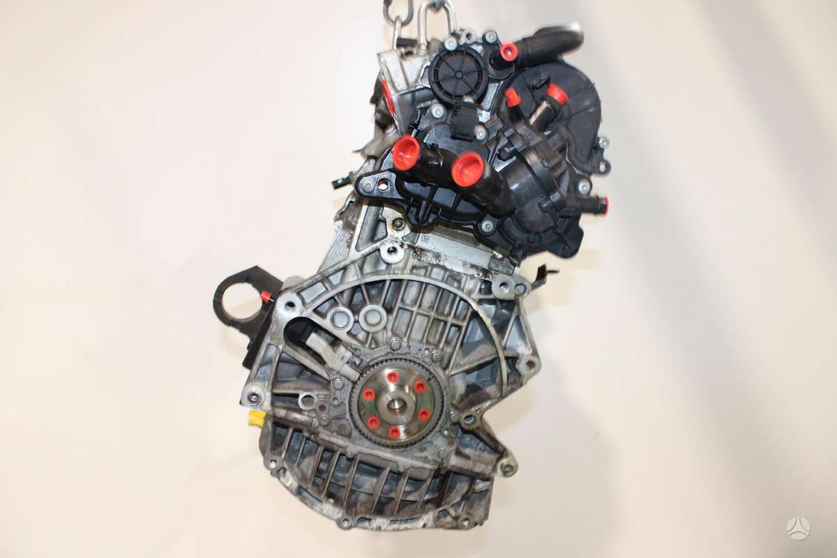 Volkswagen Golf, CZD, двигатель