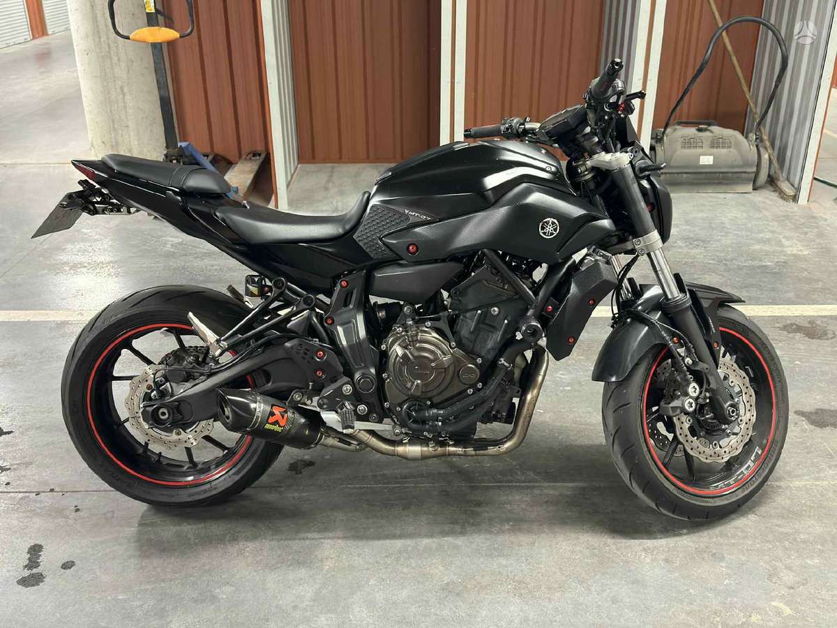 Yamaha MT 07 689cc, street / classic