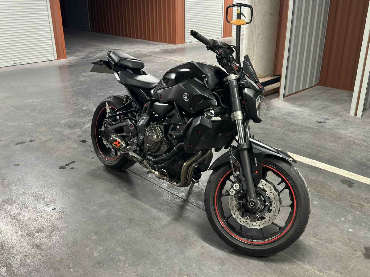 Yamaha MT 07 689cc, street / classic