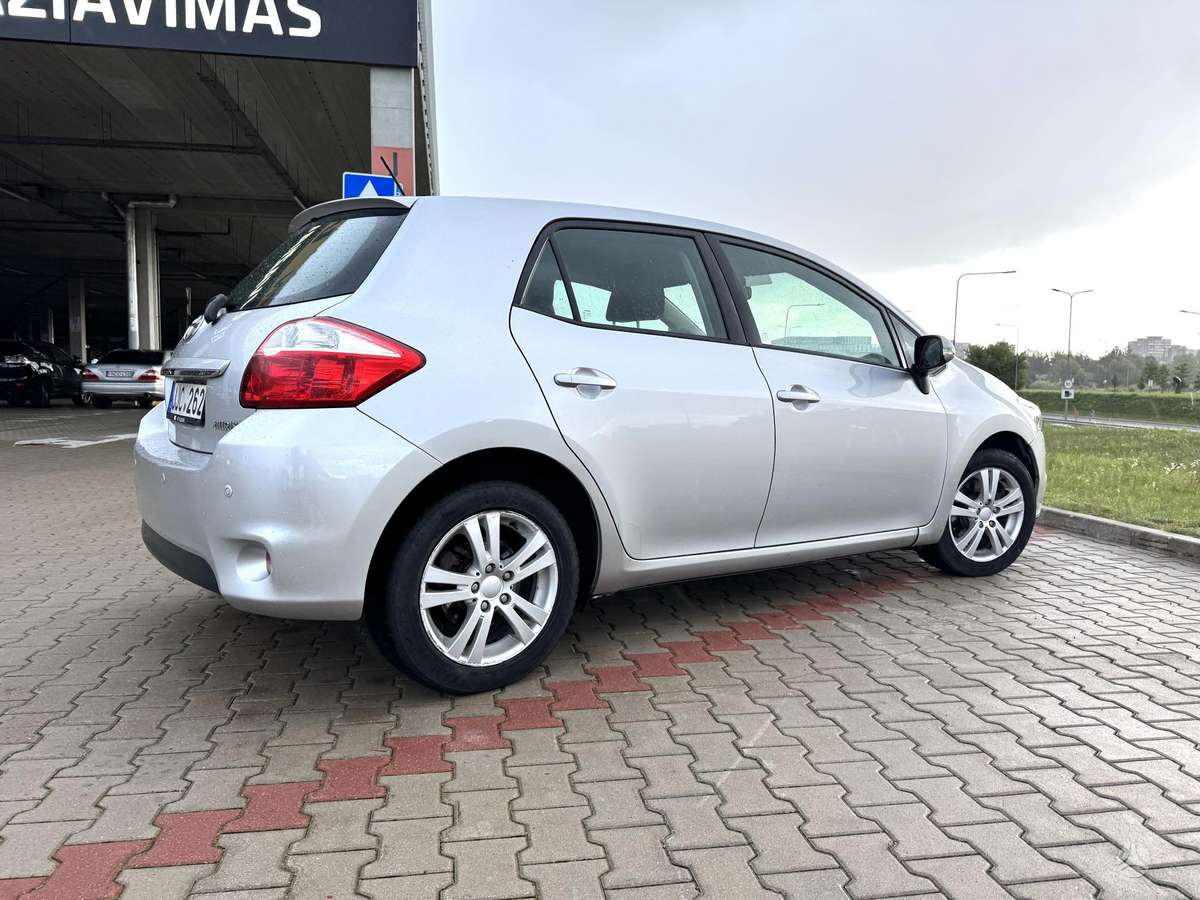 Toyota Auris - 7