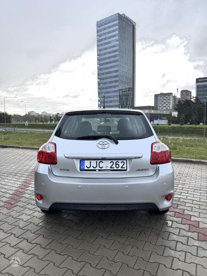 Toyota Auris - 5
