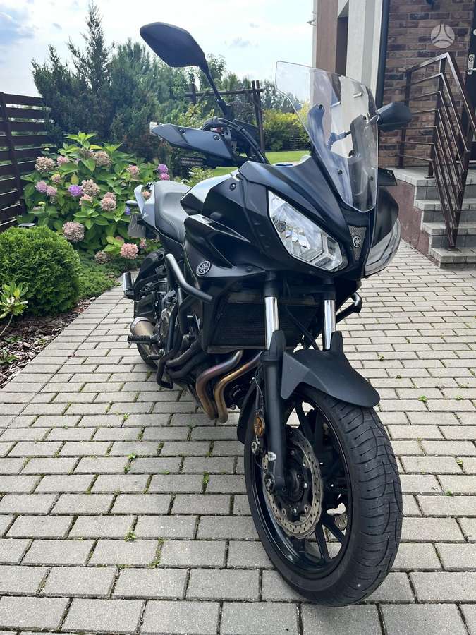 Yamaha Tracer 7, street / классические