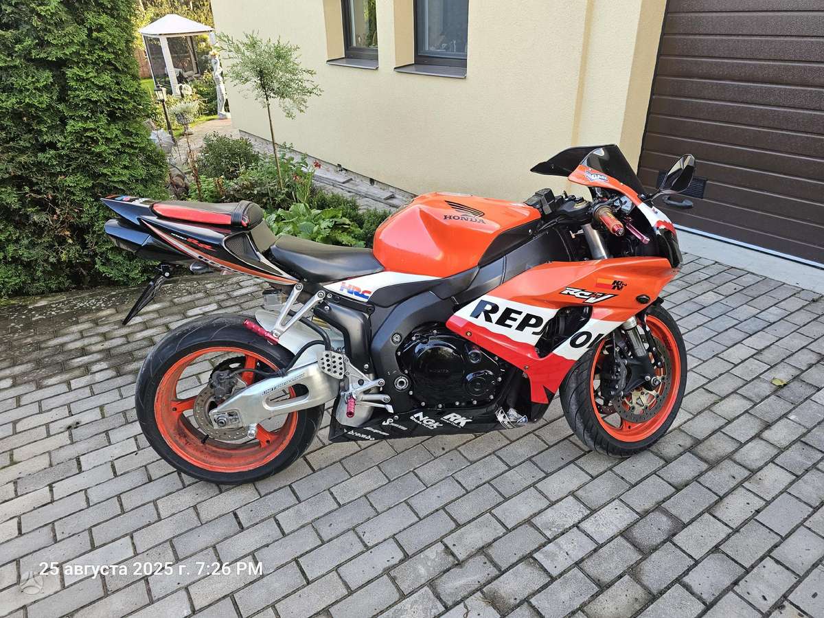 Honda CBR 1000cc, спортбайки / superbikes