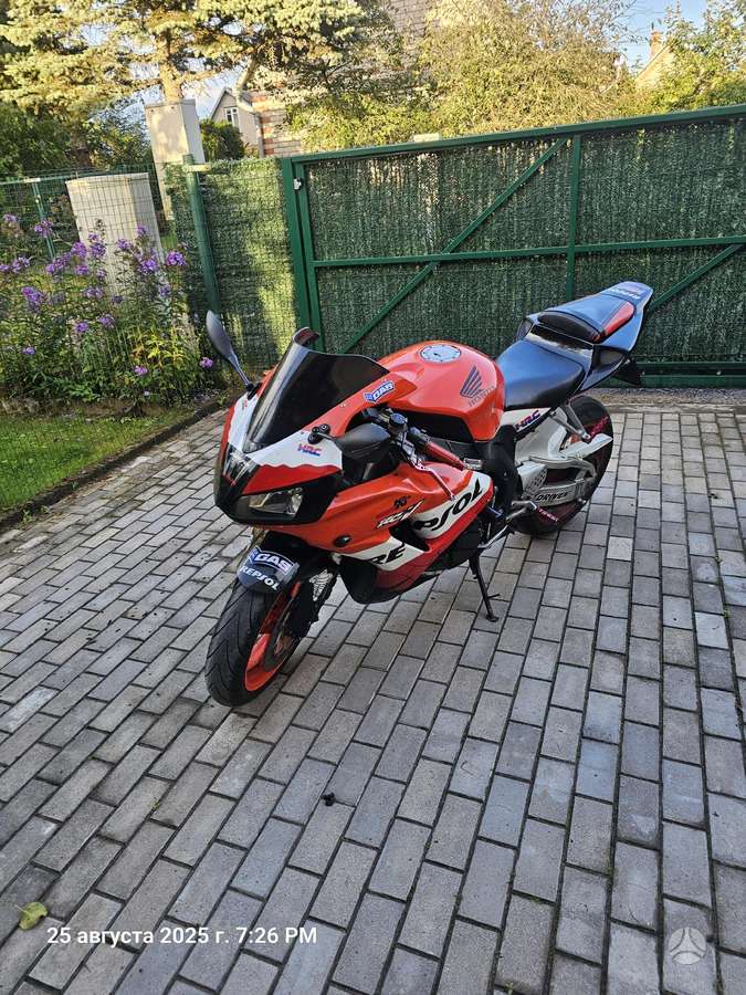 Honda CBR 1000cc, спортбайки / superbikes