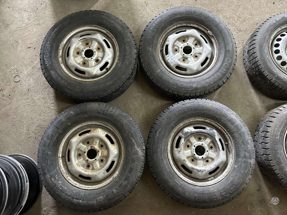 Ford, plieniniai štampuoti, R16