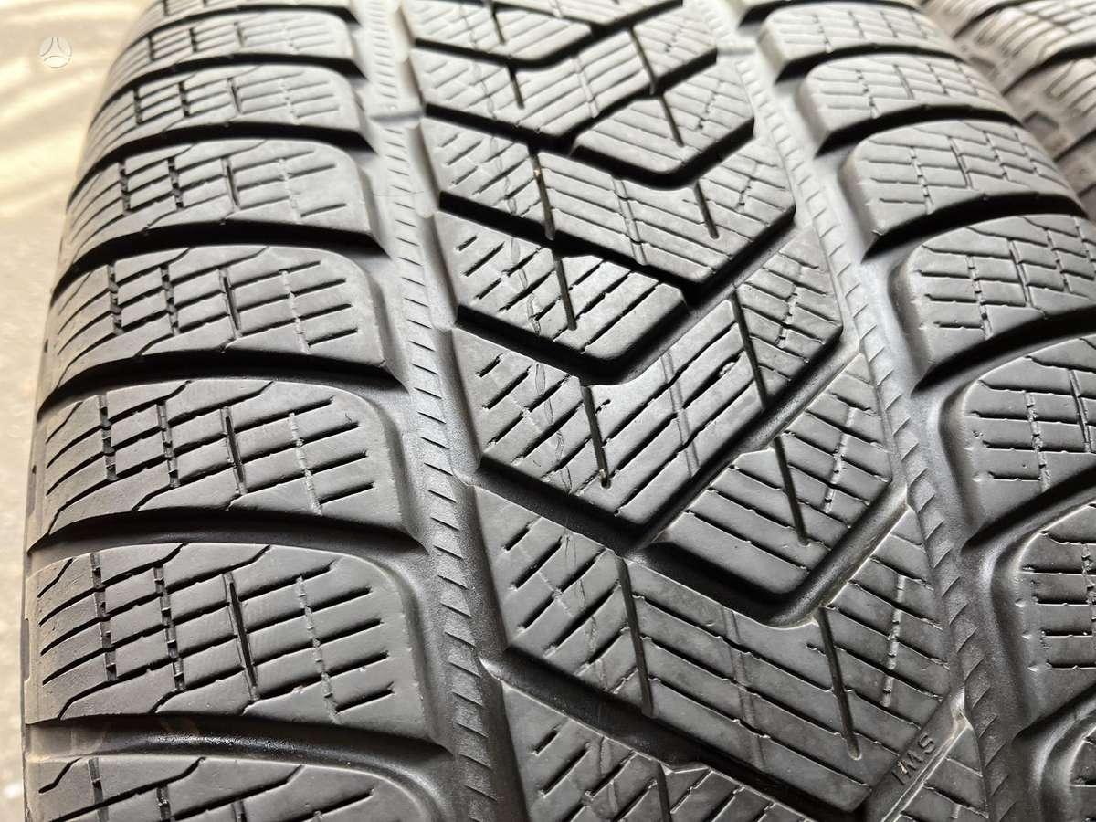 Pirelli Scorpion Winter, зимние 255/40 R21