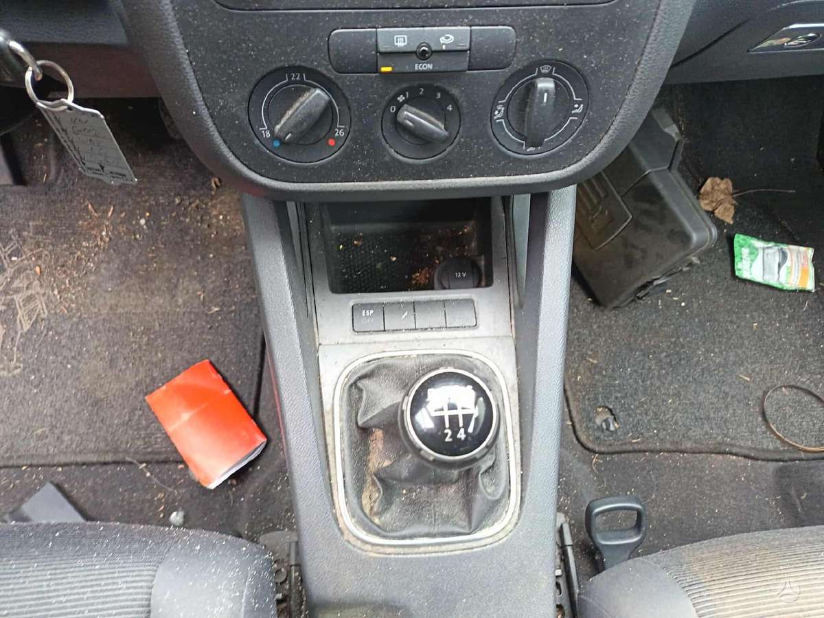 Volkswagen Golf, BSE; SPALVA LB9A, dalimis. Prekiaujame įvairių automobilių naudotomis detalėmis v