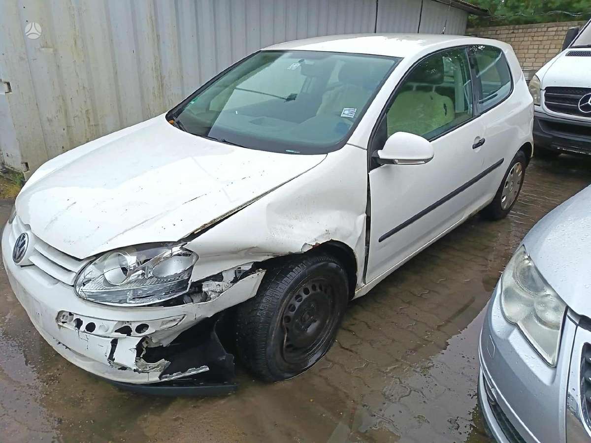 Volkswagen Golf, BSE; SPALVA LB9A, dalimis. Prekiaujame įvairių automobilių naudotomis detalėmis v