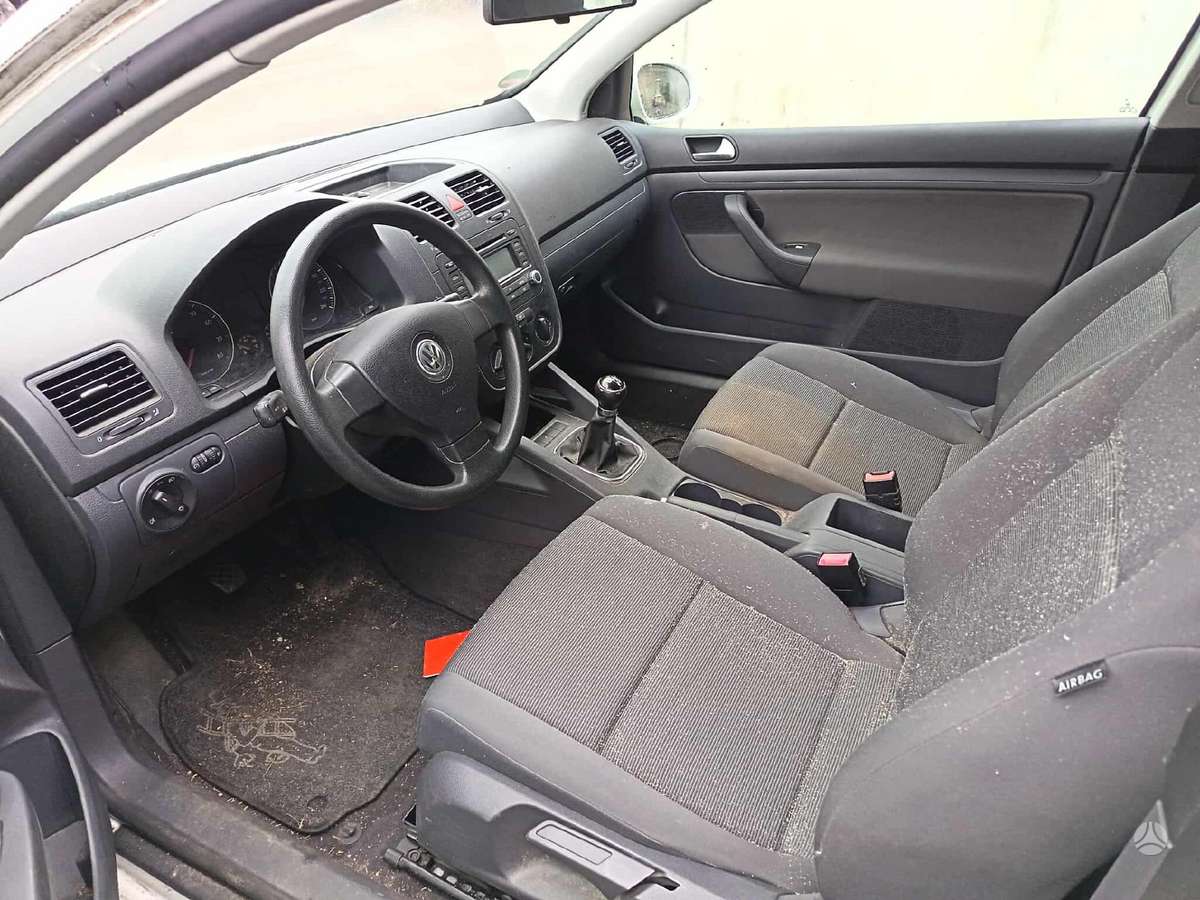 Volkswagen Golf, BSE; SPALVA LB9A, dalimis. Prekiaujame įvairių automobilių naudotomis detalėmis v