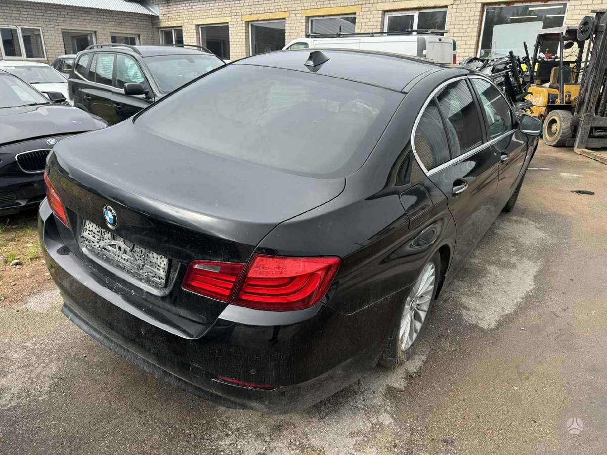 BMW 520 Spalvos kodas 475 variklio kodas n47d20c taip pat yra daugiau bm