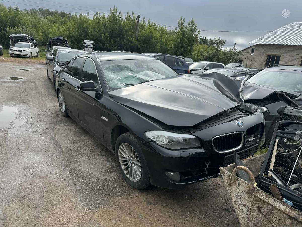 BMW 520 Spalvos kodas 475 variklio kodas n47d20c taip pat yra daugiau bm