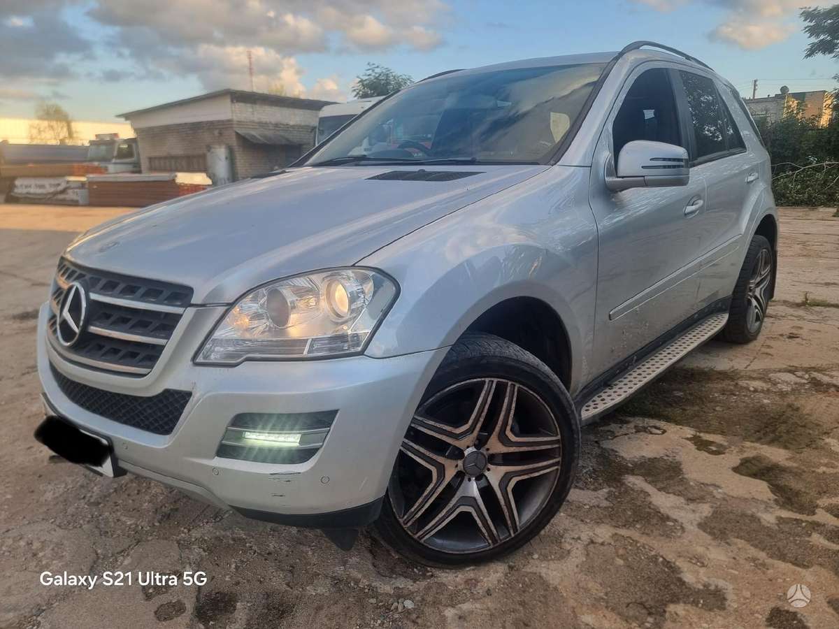 Mercedes-Benz ML350