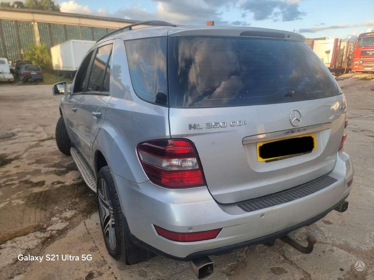 Mercedes-Benz ML350
