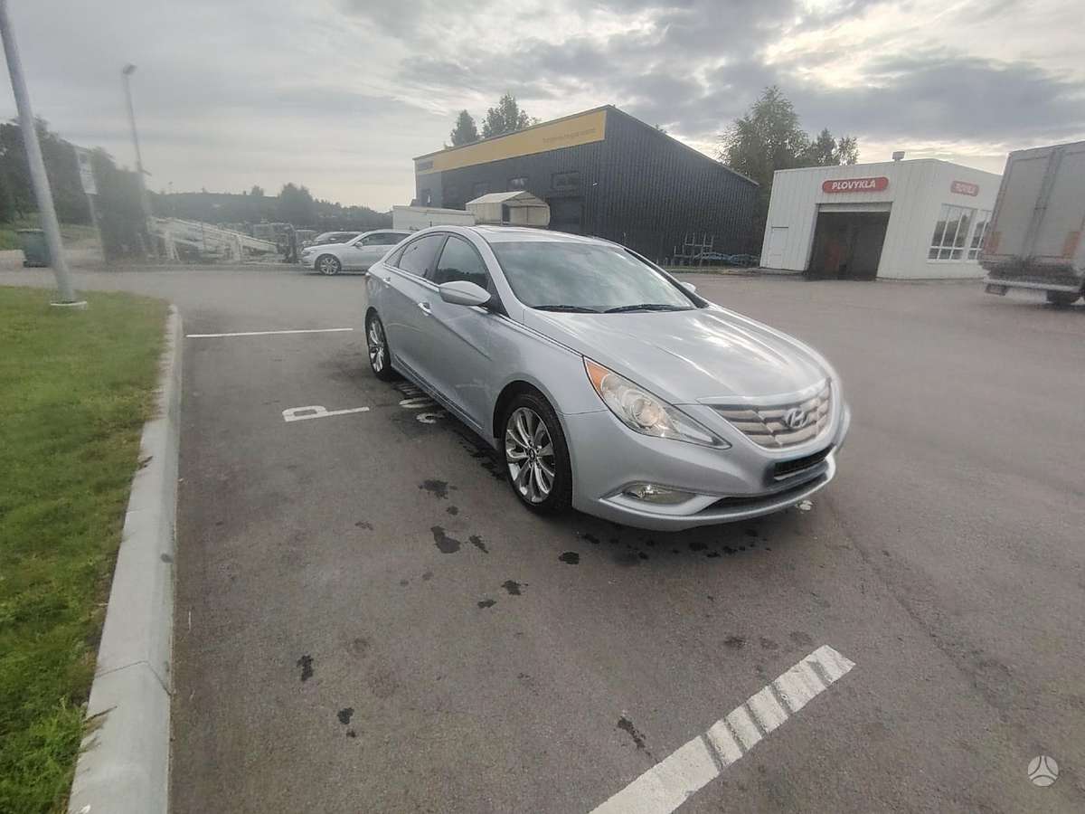 Hyundai Sonata, 2.4 l., sedanas