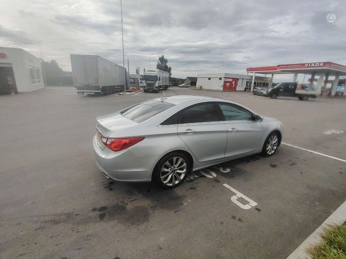 Hyundai Sonata, 2.4 l., Седан