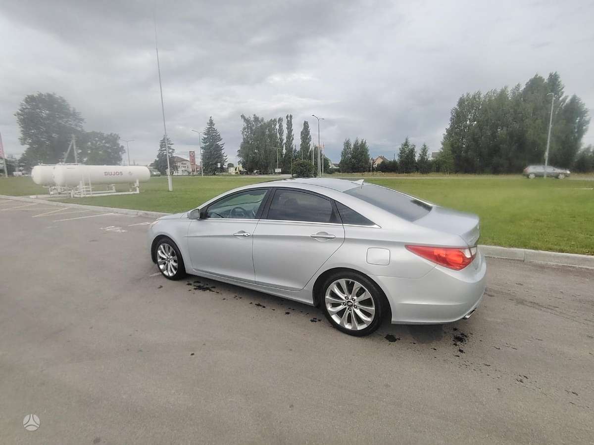 Hyundai Sonata, 2.4 l., Седан