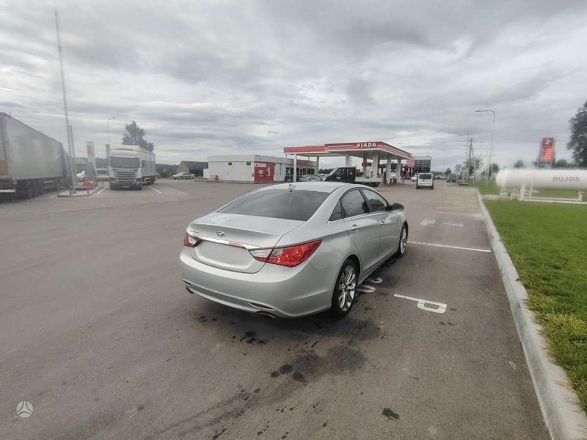 Hyundai Sonata, 2.4 l., Седан