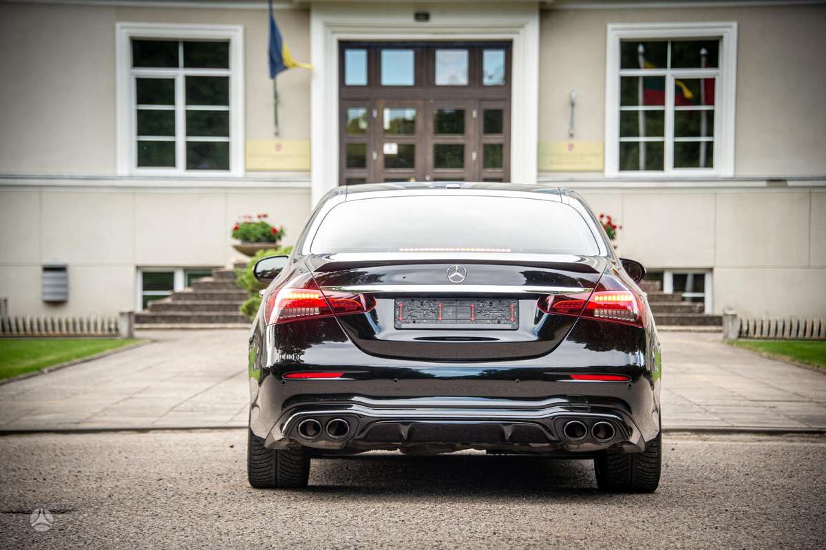 Mercedes-Benz E43 AMG - 5
